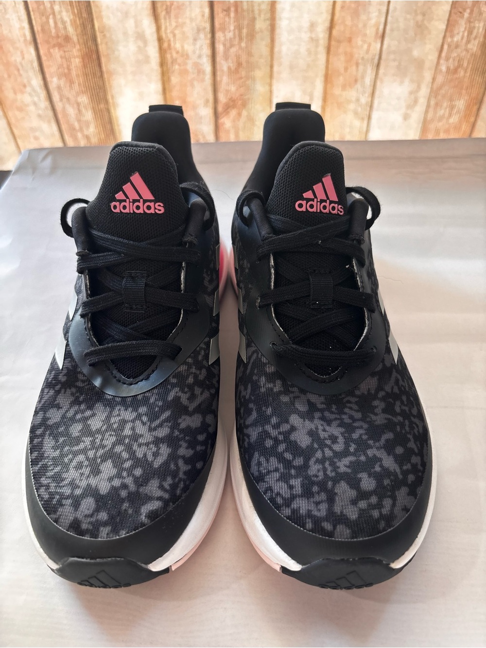 Adidas HR0224 Women’s Size 3.5 Black Gray Pink Athletic Running Shoes.